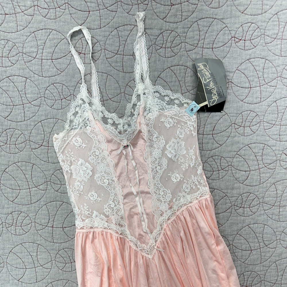 Diane Von Furstenberg Nightgown Pink Lace Vintage 1987 / Women's Medium